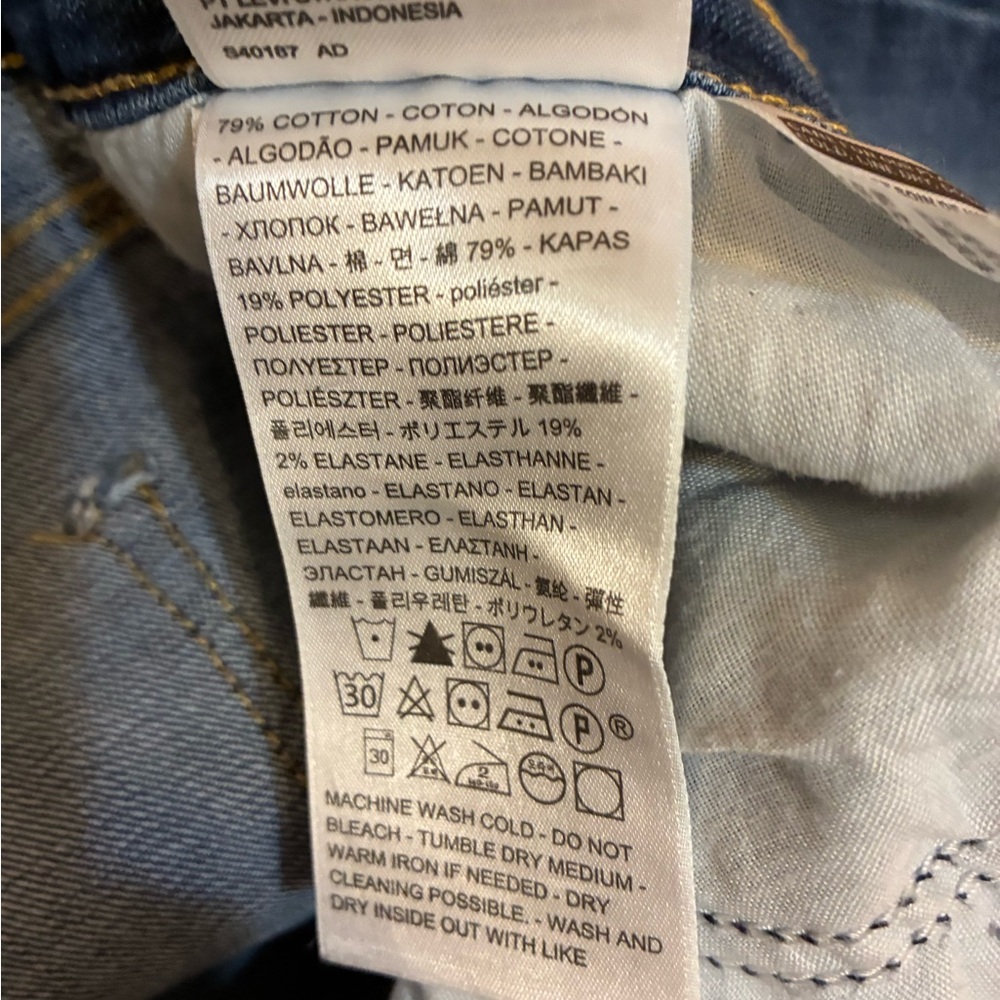 Levi's Distressed Blue 711 Skinny Jeans - Picture 5 of 8